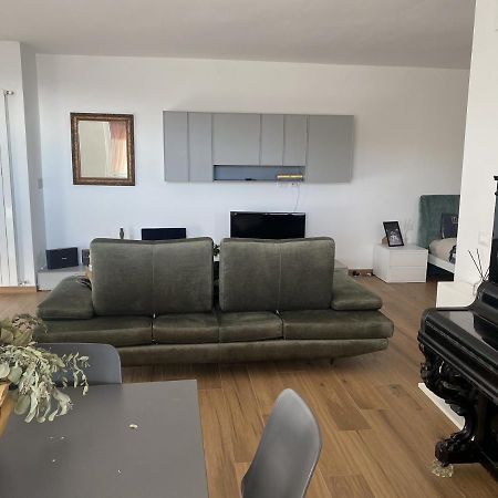 Nuovo Bilocale Apartment San Rocco  Bagian luar foto
